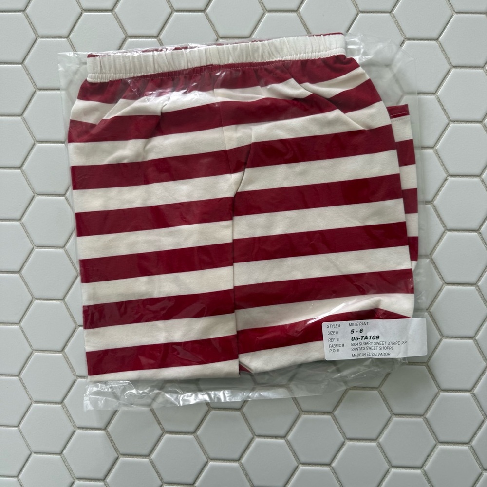 Tabitha twinkle NwT red striped Millie pant